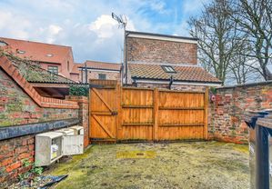 Photo 8- click for photo gallery